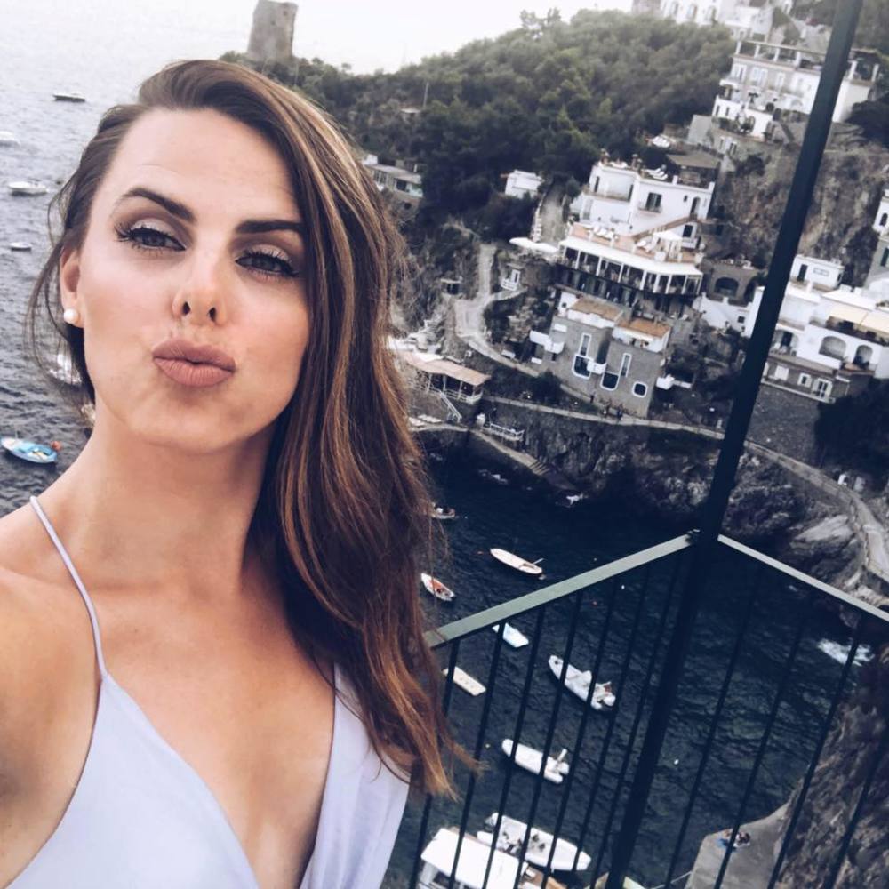 Meet your Posher, Brittney